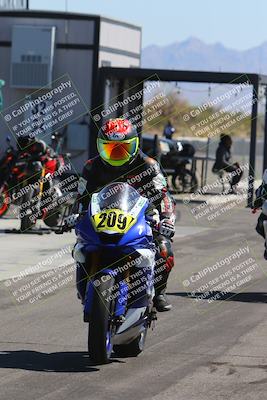 media/May-06-2024-Moto Forza (Mon) [[b33359f27d]]/Around the Pits/